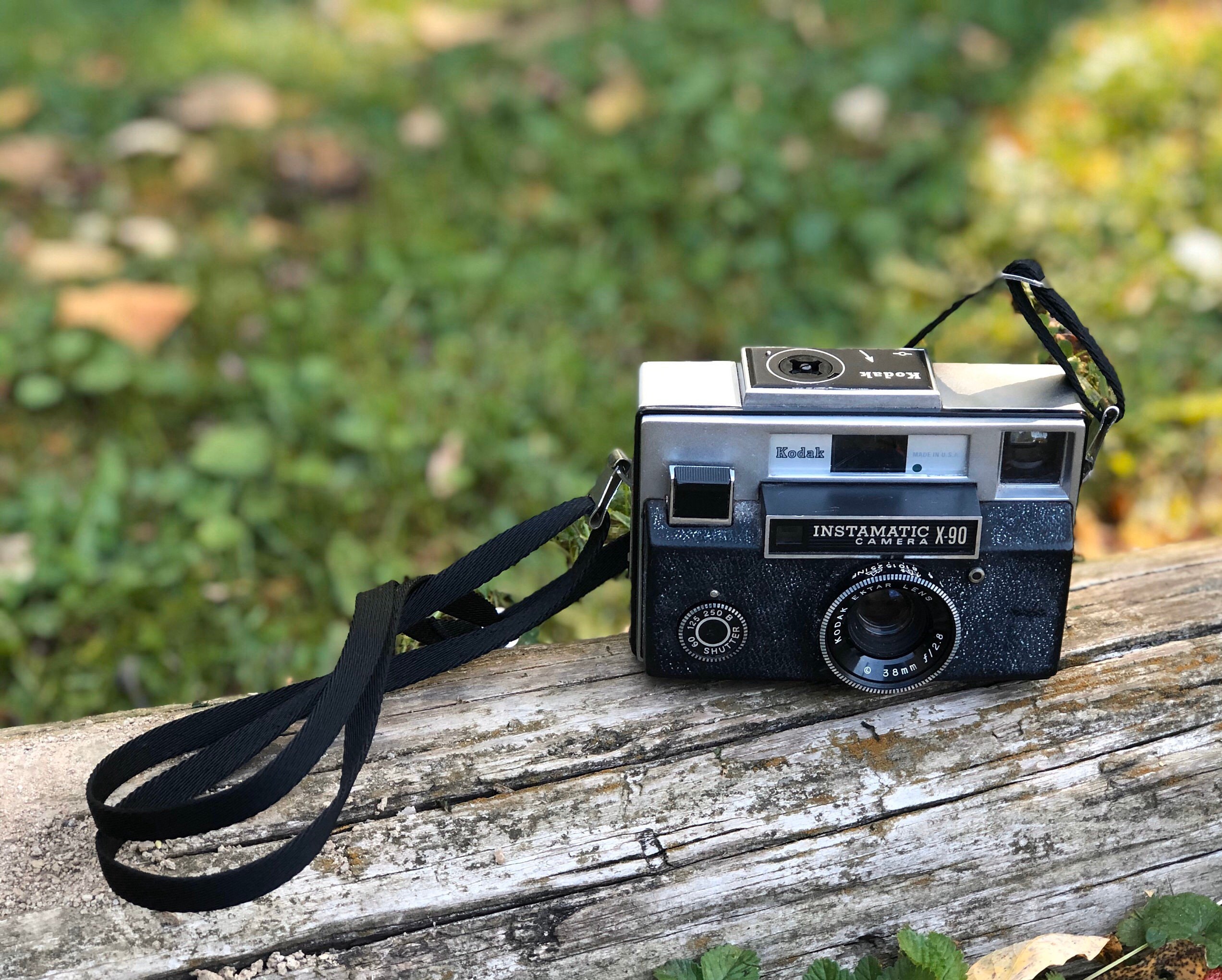 Vintage 70s Classic Kodak Instamatic X-90 Camera / 38mm