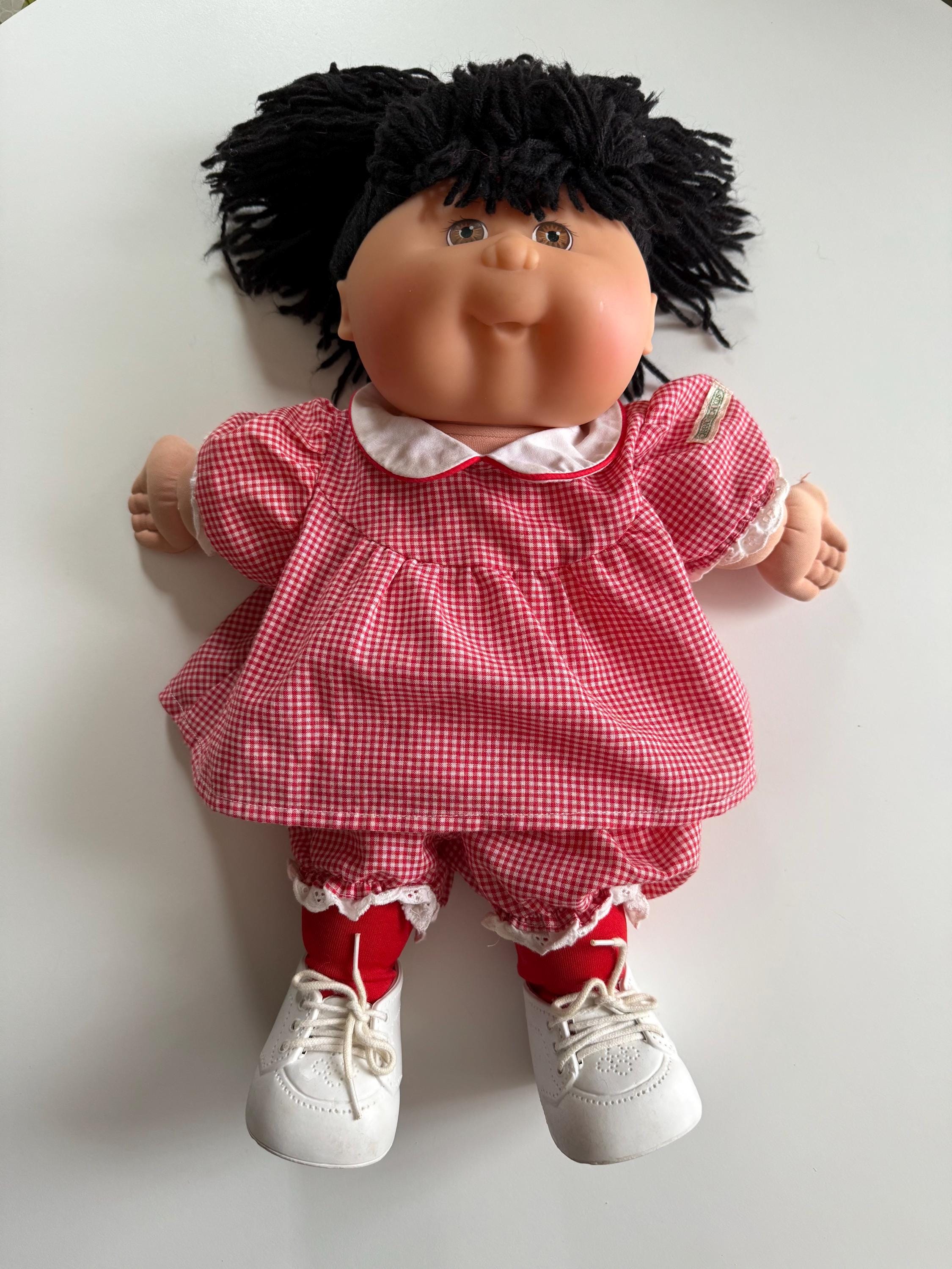 cabbage patch doll red dress Happy National Wear Red Day! This 'Kid is radiant in her red dress! If you weren't able to get the Holiday 'Kid fashions this season, be sure to stay tuned to