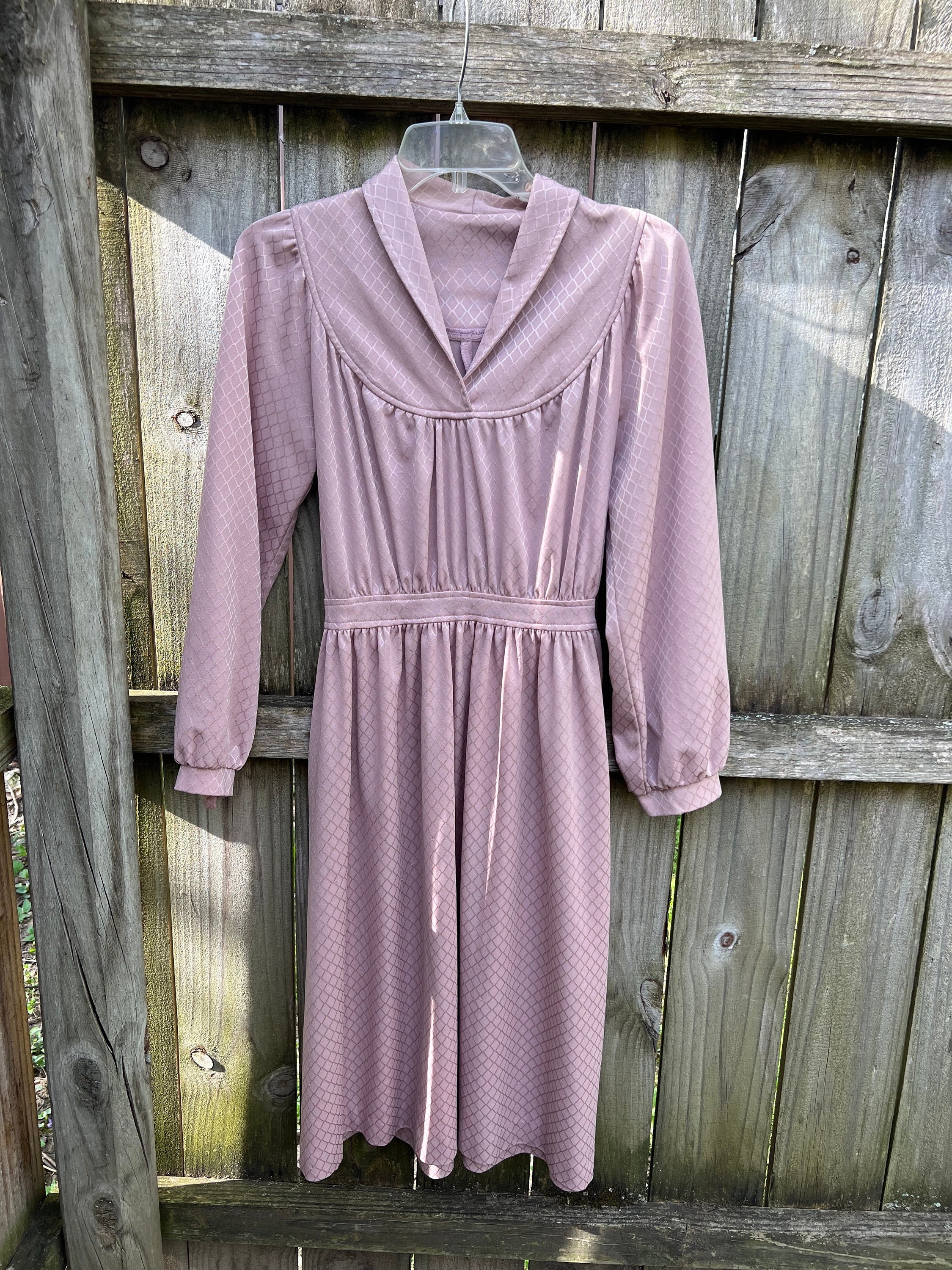 open lace back dress Lillienne Premium Lace Sweetheart-Neck Gown in Blush Pink