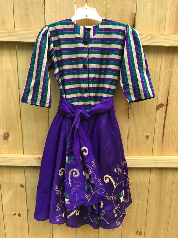 Vintage Ladies Keizer 60s Ethnic Full Skirt Dress