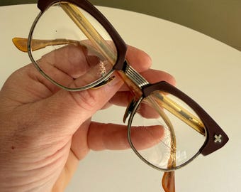 Gafas vintage Bausch Lomb de los años 50 con montura tipo ceja / Monturas de seguridad B&L con aro de cuerno marrón y dorado / Gafas retro estilo rockabilly de mediados de siglo