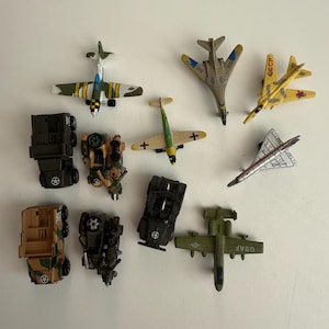 Vintage Lot of 11 Micro Machines Military Vehicles Galoob