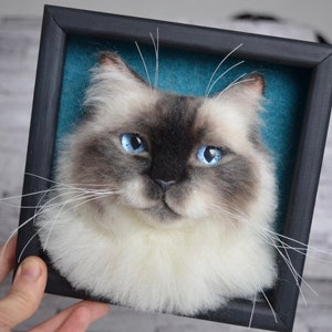 Cat portrait in frame Needle felted cat Felt Kitty Realistic red cat felt portrait Shadow box frame Pet replica Wool Art