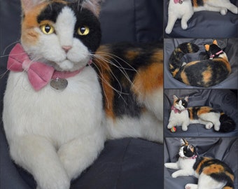 Calico cat Custom Needle Felted Cat Life sized Sculpture Memory Pet Portrait Petlover Personalized gift catlover