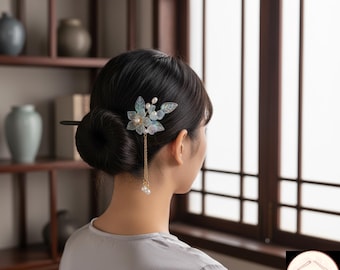 Elegant Wooden Flower Hair Stick – Pearl Tassel, Chinese Style Hair Accessory