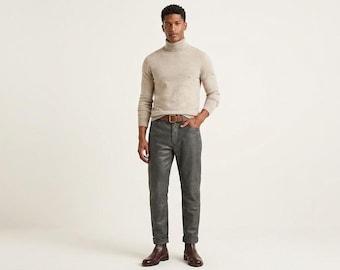 Urban Moto: Pantalones de cuero ajustados de color gris carbón de primera calidad