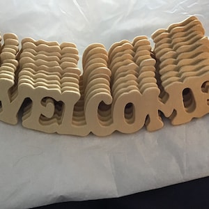Wood Cutout Welcome 4 inch