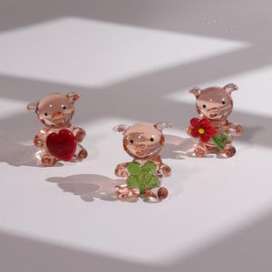 Handgefertigte Glasschweinefiguren - Wunderliche Lampwork-Kollektion, niedliches Miniaturdekor, einzigartiges Geschenk für Tierliebhaber