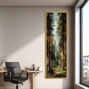 Puede incluir: Pintura vertical enmarcada de una escena de bosque. Altos árboles con troncos marrones y follaje verde bordean un camino. La pintura tiene un marco dorado y se exhibe en una habitación bien iluminada.