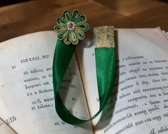 Handmade green satin ribbon bookmark with fabric brocade square satin flower Japanese Kanzashi crystals