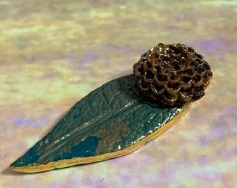 Handmade Clay Leaf Incense Holder, Dark Brown Chrysanthemum