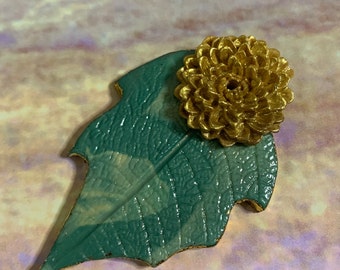 Handmade Clay Leaf Incense Holder, Gold Chrysanthemum Decor
