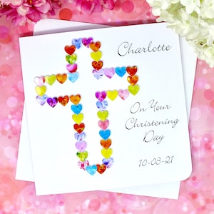 Carte de baptême personnalisée - Carte de baptême personnalisée avec nom et date, coeurs colorés 3D faits main pour garçon ou fille