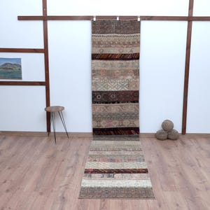 Alfombra larga de patchwork vintage colorida hecha a mano de lana Oushak de 2x12 pies