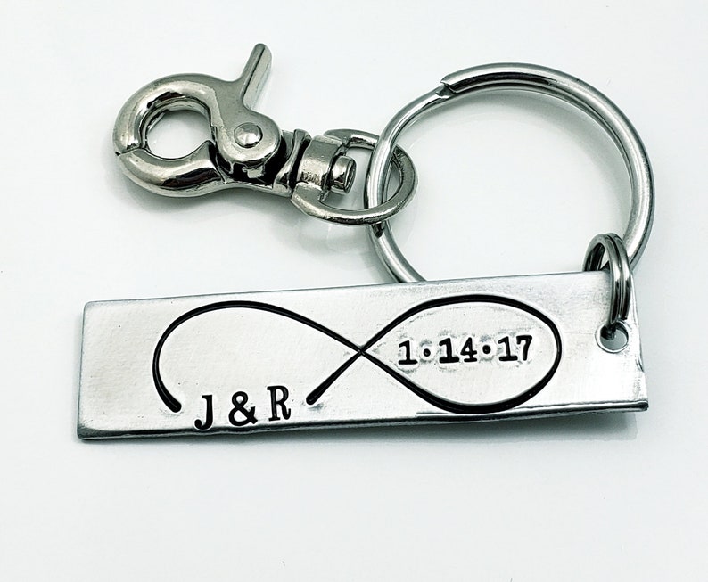 Personalized Anniversary Keychain, Infinity Keychain Hand Stamped Wedding Gift, Personalized Keychain, Couples Keychain with Initials & Date image 3