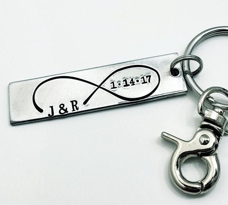 Personalized Anniversary Keychain, Infinity Keychain Hand Stamped Wedding Gift, Personalized Keychain, Couples Keychain with Initials & Date image 2