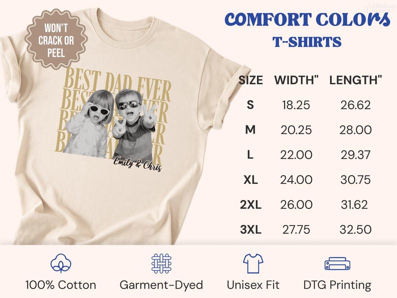 Pu&ograve; includere: T-shirt color crema con la scritta "BEST DAD EVER" in un motivo ripetuto. Al centro, una foto in bianco e nero di due bambini con occhiali da sole. La maglietta &egrave; realizzata in 100% cotone e tinta in capo.