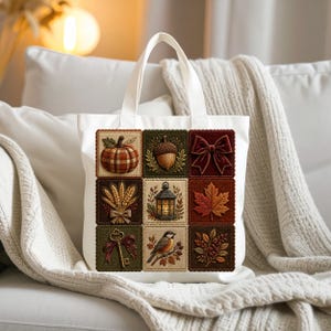 Herbstliche Stick-Quilt-Collage (PNG), Herbst-Patchwork mit Kürbis, Eichel, Laterne und Vogel, POD-Shirt-Datei, Geschenkidee für Thanksgiving, Herbstdeko, gemütliches Zuhause (PNG)