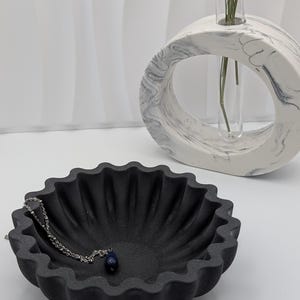 Vassoio Conchiglia in Eco Resina | Porta Gioielli Minimalista | Organizer Handmade | Svuota Tasche Design Naturale | Arredo Casa Moderno