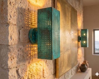 Set von 2 Wandleuchten aus oxidiertem Kupfer: Geometrisches Licht mit Grüner Patina, Outdoor Fixture Light