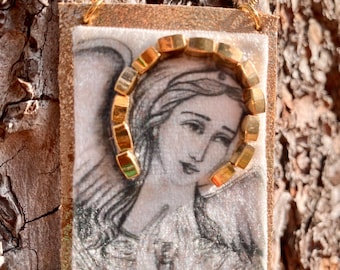 Women's Christian Art Necklace Pentant Guardian Angel Praying Jewelry