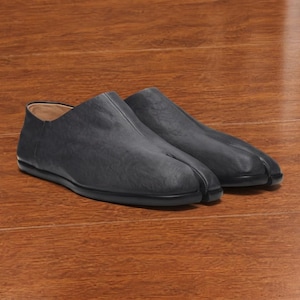 Handmade Black Leather Split Toe Loafers,  Minimalist Slip On Shoes, Unisex Leather Dress footwear