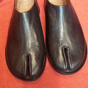 Handmade Leather, Split Toe Mules, Japanese Inspired Unisex Slip On Shoes