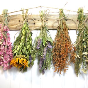 Dried Flower Herb Rack: Reclaimed Wood Farmhouse Wall Decor