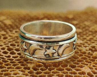 Sterling Silver Star and Moon Spinner Ring – Boho Meditation Jewelry