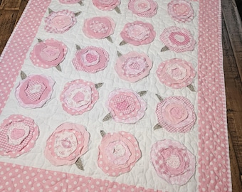 Handmade baby girl quilt. Pink baby quilt  rag quilt
