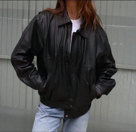 1990s Oversized Retro Real Black Leather Jacket: Vintage Bomber