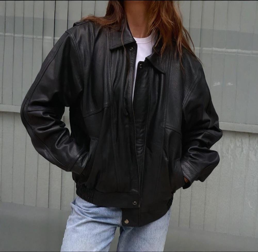 1990s Oversized Retro Real Black Leather Jacket: Vintage Bomber