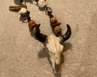 Longhorn skull Necklace, Texas Longhorn Pendant, African beads necklace with bull's head pendant, Cowgirl gift, Primitive Tribal style