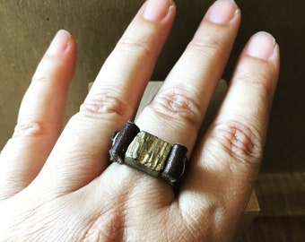 Pyrite Cube Leather Ring Dark brown Cool Leather Jewelry for him or her Rocker Boho Style Raw stone Recycled leather