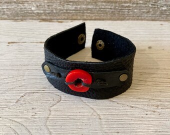 Black Leather and Red Coral Cuff Bracelet, Unique soft leather bracelet in black and red, Leather gifts, Contemporary Leather Accessories