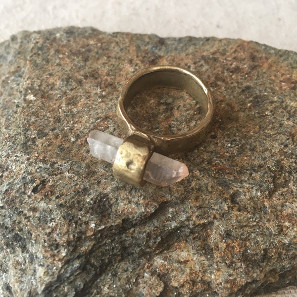 Raw Quartz Ring, Crystal Point Ring, Healing Crystal Ring, Statement Ring, Sculptural Brass Ring, Handcrafted Ring,Contemporary Boho Jewelry