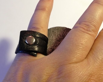 Black Leather Ring - Black - Wraped Around Ring