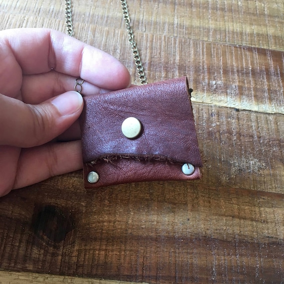 Leather Lipstick Pouch, Personalized Leather Pouch Necklace, Medicine Bag  Necklace, Neck Pouch for Tiny Devices, Healing Stones Holder 