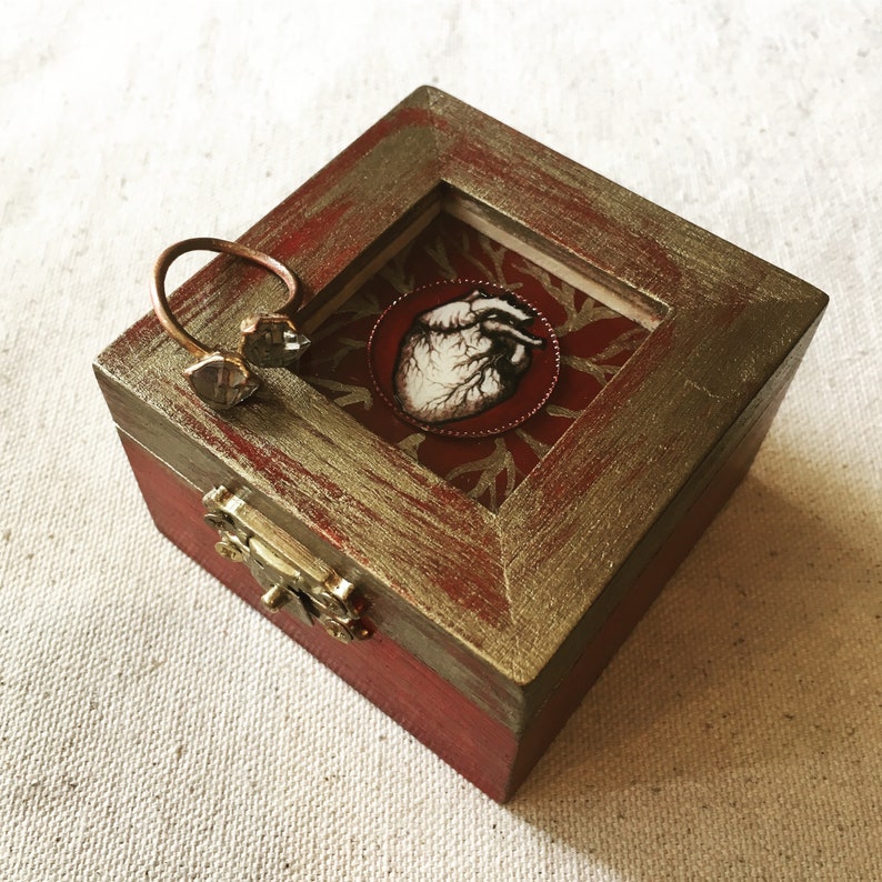 Goth Engagement Ring Box, Painted Wooden Heart Box, Small Jewel Box with Anatomical Heart, Rustic Wedding ring storage, Mystery Love box, image 2