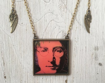 John Lennon Pendentif Collier Rock Album Cover Art Jewelry Music lover Gift for Him or Her Rocker Chic Lennon Fans Rock Star Necklace Warhol