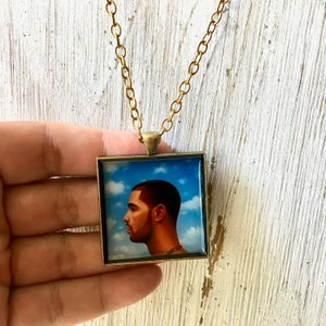 Collana Drake, Niente era lo stesso, Ciondolo copertina album musica hiphop, Gioielli festival musicali, Regali fan Drake, Regali icona musica hip hop,