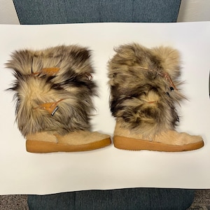 Oscar Sport Furry Winter Apres Ski Boots Leather Trim Accent Size 37 (US 6.5-7)