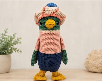 Michael le Canard colvert – Canard au crochet fait main avec béret amovible | Pièce de collection amigurumi unique