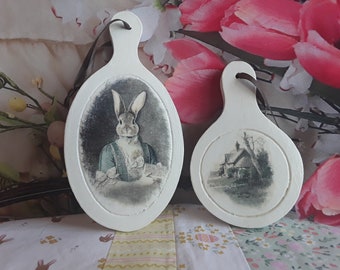 Easter decor with hangers, set of 2 wooden paddles with hare and landscape motifs, rice paper decoupage, painted wood craft, vintage style