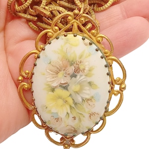 MIRIAM HASKELL Flower Hand Painted Pendant with Gold Plate Brass Chain Necklace, Filigree Cameo Pendant on Brass Loop Chain