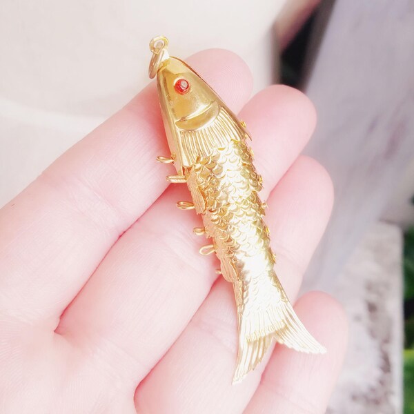Articulated Fish Necklace