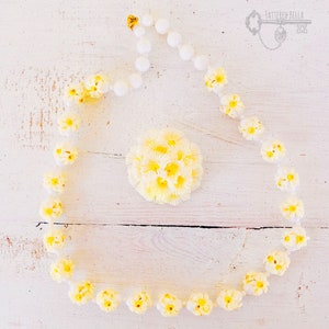 Mod Retro White and Yellow Daisy Plastic  Molded Flower Brooch and Necklace, HONG KONG