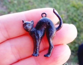 Vintage Black Scaredy Cat Celluloid Pendant Charm