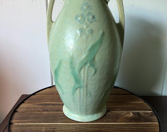 Large 10.5 inch Roseville Cremona Vase