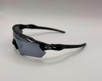 O Radar Ev Path Grey Prizm  lenses Black / W Silver  logo frame sunglasses